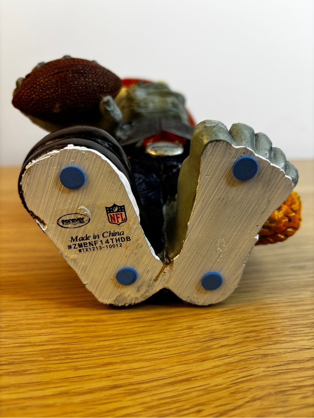 Denver Broncos NFL Team Zombie Resin Figurine - Picture 7 of 8